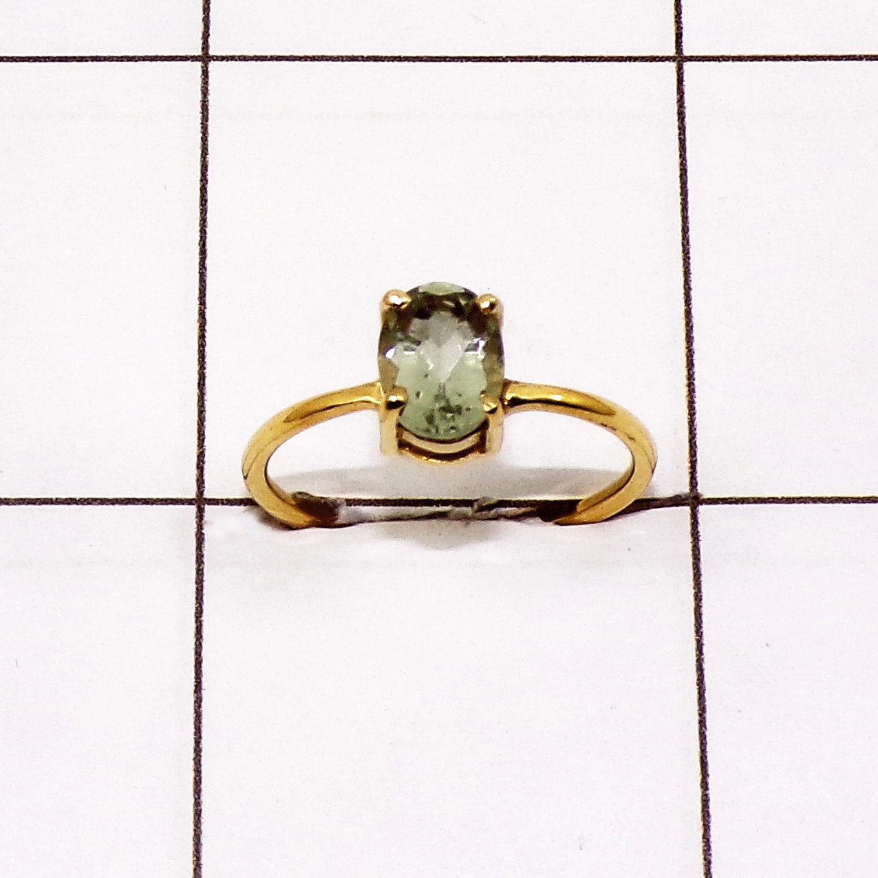 Lovely Green Amethyst Cut Ring E - JBR999 Recently Collection Cut Oval Shape With 18ct Gold Plating & Prong Setting Ring    Ring Size - 5to9US